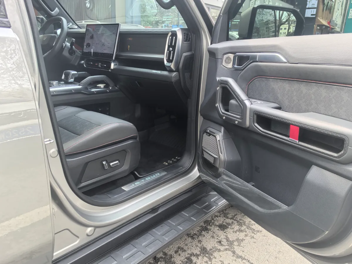 2023 Jetour Traveller 2.0T 254HP L4 7DCT,autocango,china used car exporter,china ev exporter,chinese used car exporter,chinese used ev exporter