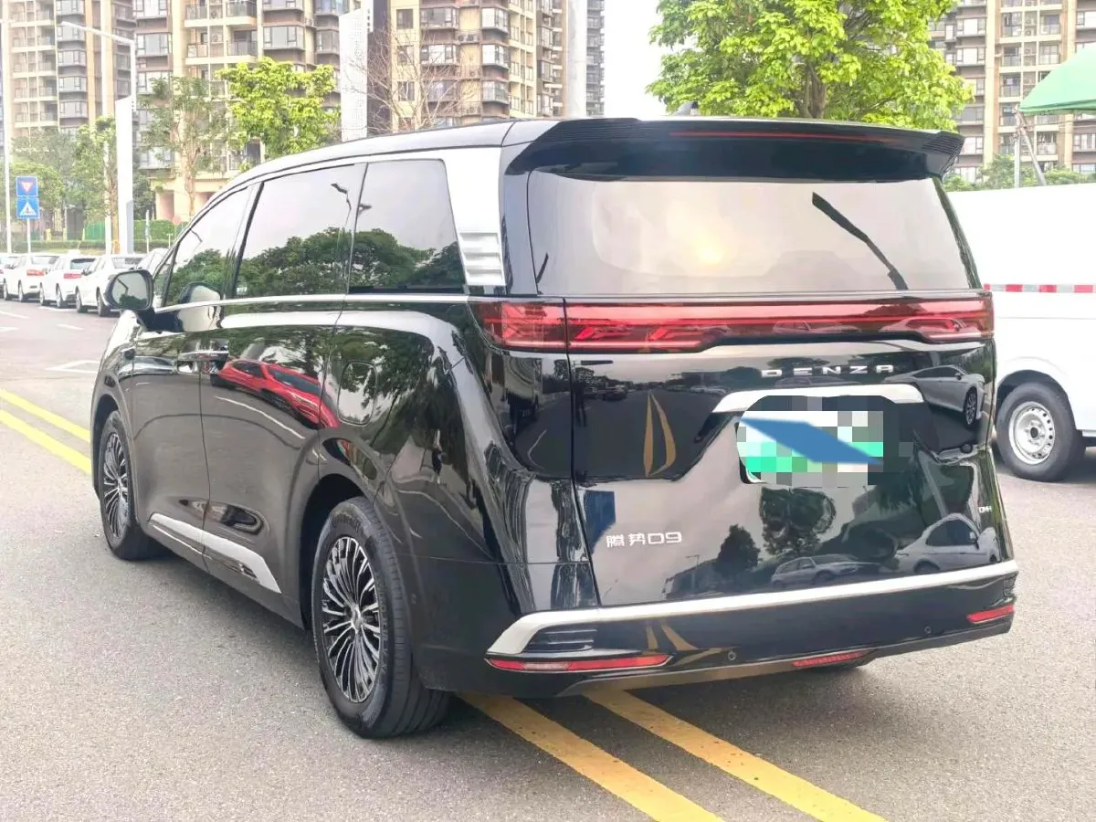 2025 Denza D9 1.5T 156HP L4 E-CVT PHEV 40KWH,autocango,china used car exporter,china ev exporter,chinese used car exporter,chinese used ev exporter