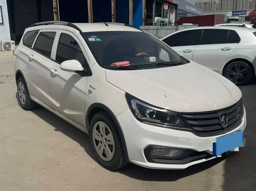 2017 BaoJun 310W 1.5L 112HP L4 6MT,autocango,china used car exporter,china ev exporter,chinese used car exporter,chinese used ev exporter