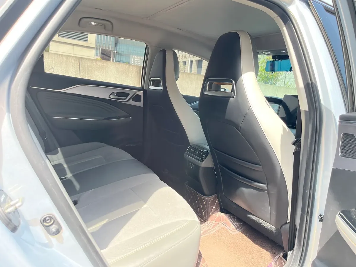 2022 ChangAn Oshan Z6 1.5T 170HP L4 6TCT PHEV 28.4KWH,autocango,china used car exporter,china ev exporter,chinese used car exporter,chinese used ev exporter