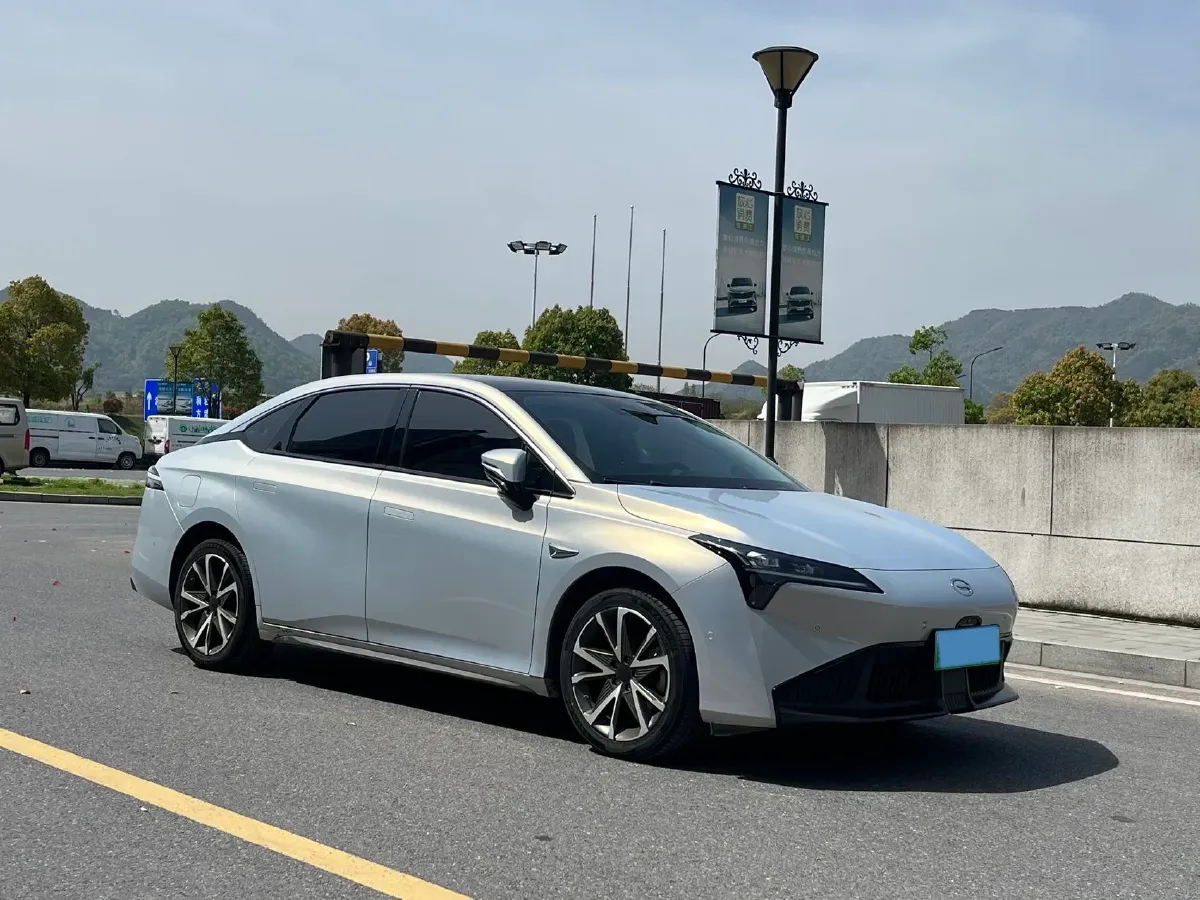 2022 ChangAn Oshan Z6 1.5T 170HP L4 6TCT PHEV 28.4KWH,autocango,china used car exporter,china ev exporter,chinese used car exporter,chinese used ev exporter