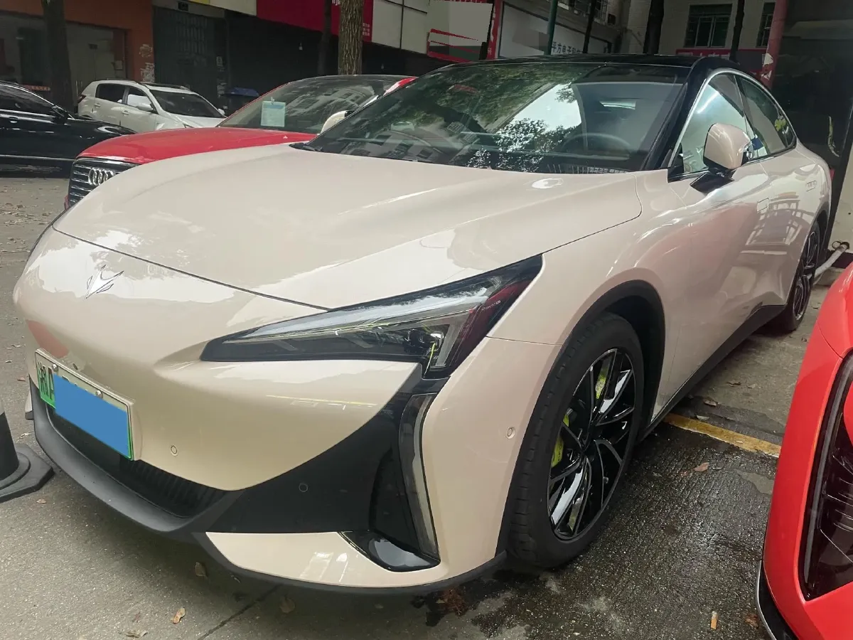 2025 ARCFOX αS5 BEV,autocango,china used car exporter,china ev exporter,chinese used car exporter,chinese used ev exporter