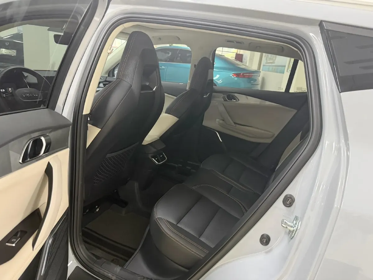 2023 LYNK&CO 03 2.0T 254HP L4 7DCT,autocango,china used car exporter,china ev exporter,chinese used car exporter,chinese used ev exporter