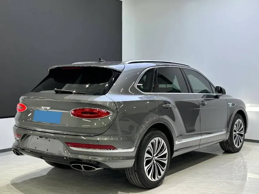2021 Bentley Bentayga 4.0T 550HP V8 8AT,autocango,china used car exporter,china ev exporter,chinese used car exporter,chinese used ev exporter