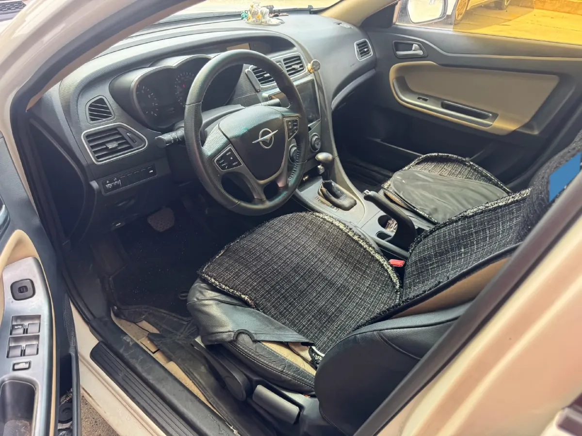 2015 HaiMa Family 1.5T 156HP L4 6AT,autocango,china used car exporter,china ev exporter,chinese used car exporter,chinese used ev exporter