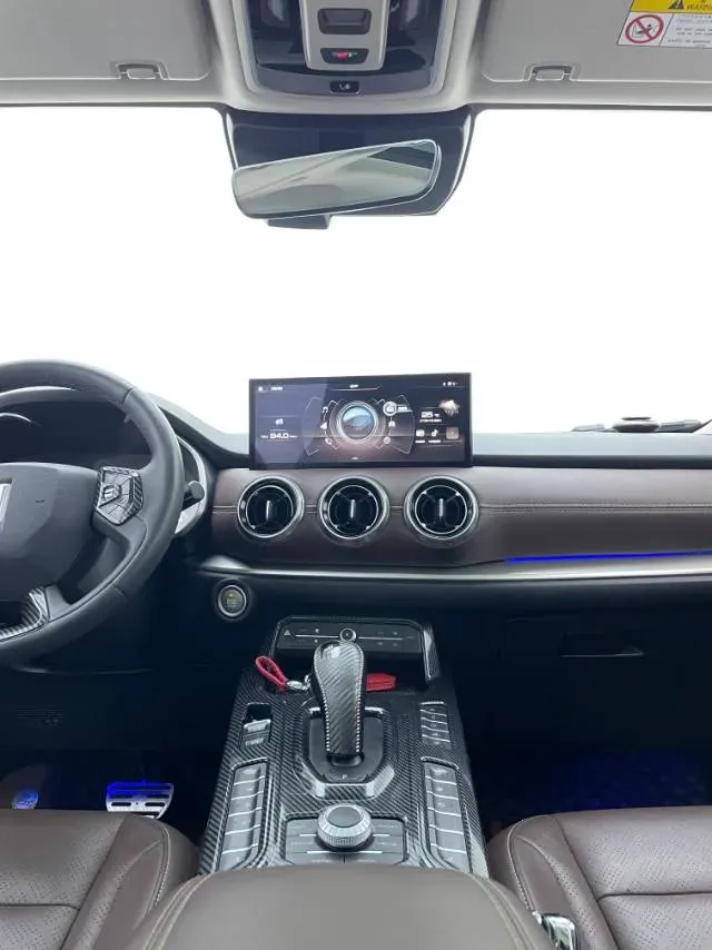 2021 WEY VV6 2.0T 227HP L4 7DCT,autocango,china used car exporter,china ev exporter,chinese used car exporter,chinese used ev exporter