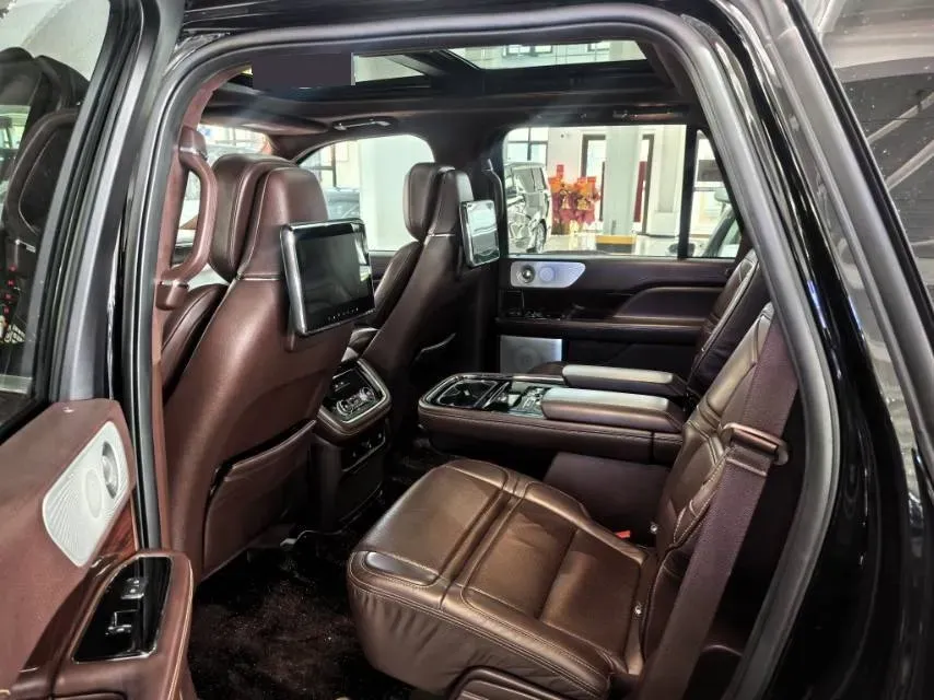 2020 Lincoln Navigator 3.5T 388HP V6 10AT,autocango,china used car exporter,china ev exporter,chinese used car exporter,chinese used ev exporter
