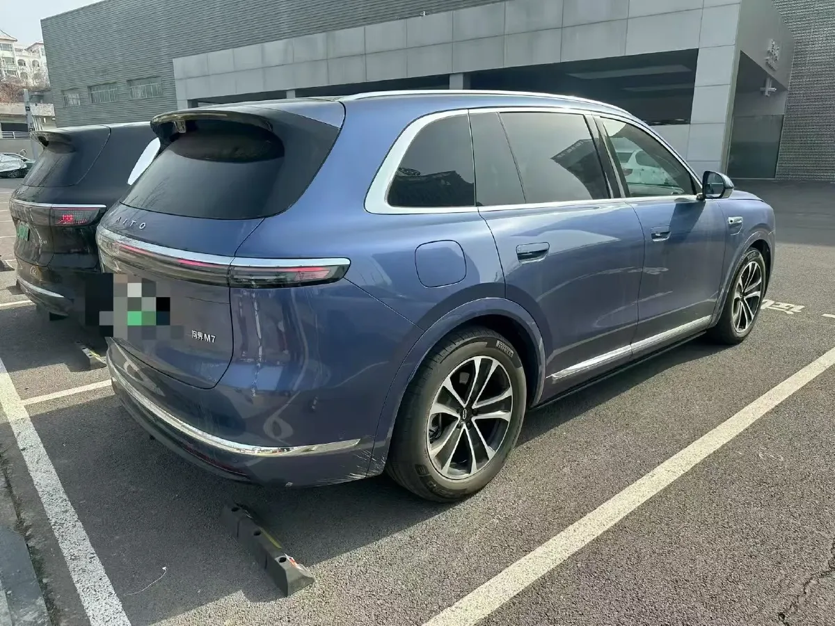 2026 AITO AITO M7 REEV 160HP REEV,autocango,china used car exporter,china ev exporter,chinese used car exporter,chinese used ev exporter