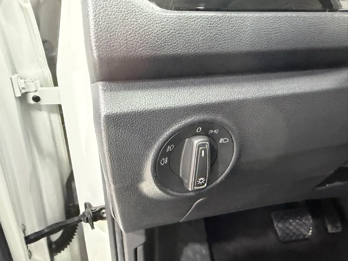 2022 Volkswagen T-Roc 1.4T 150HP L4 7DCT,autocango,china used car exporter,china ev exporter,chinese used car exporter,chinese used ev exporter