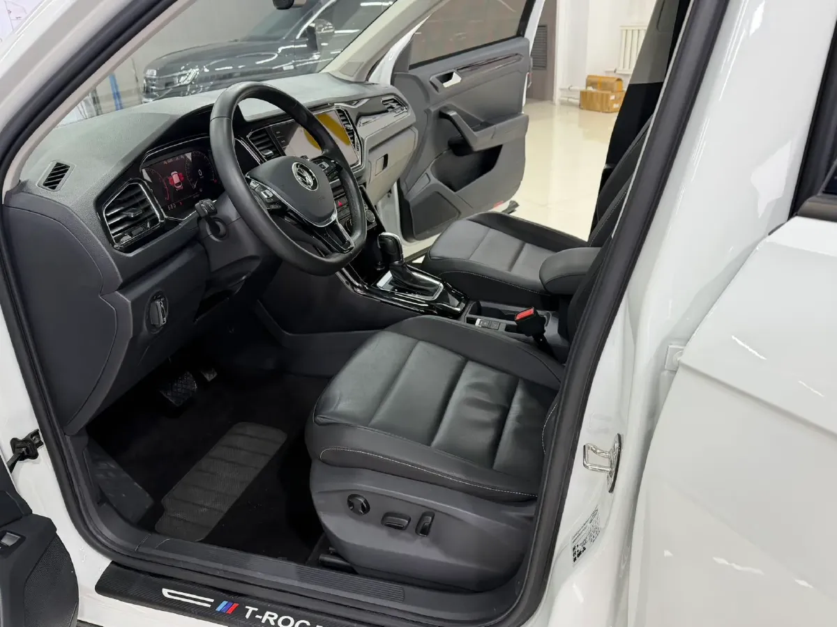 2022 Volkswagen T-Roc 1.4T 150HP L4 7DCT,autocango,china used car exporter,china ev exporter,chinese used car exporter,chinese used ev exporter