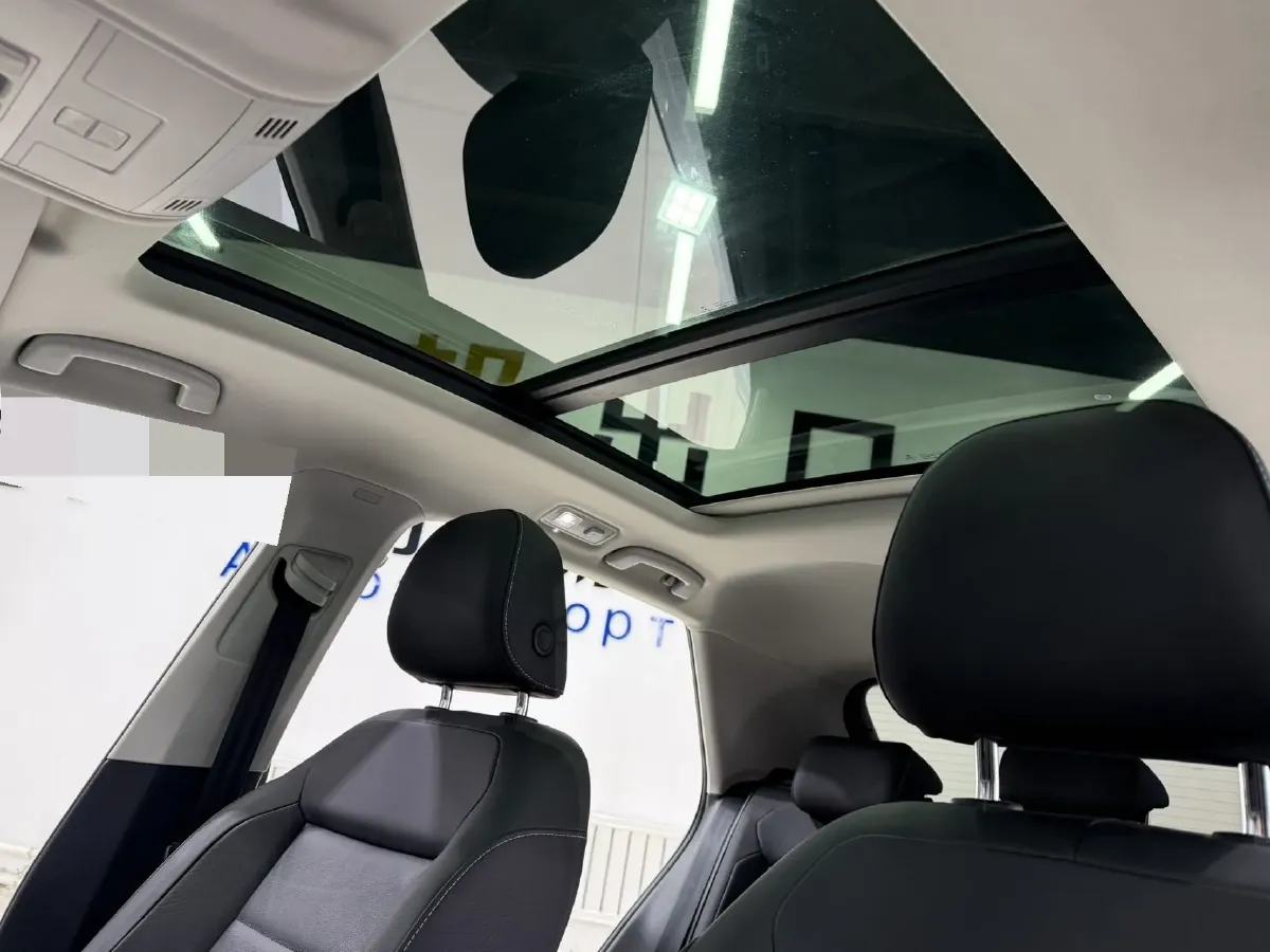 2022 Volkswagen T-Roc 1.4T 150HP L4 7DCT,autocango,china used car exporter,china ev exporter,chinese used car exporter,chinese used ev exporter