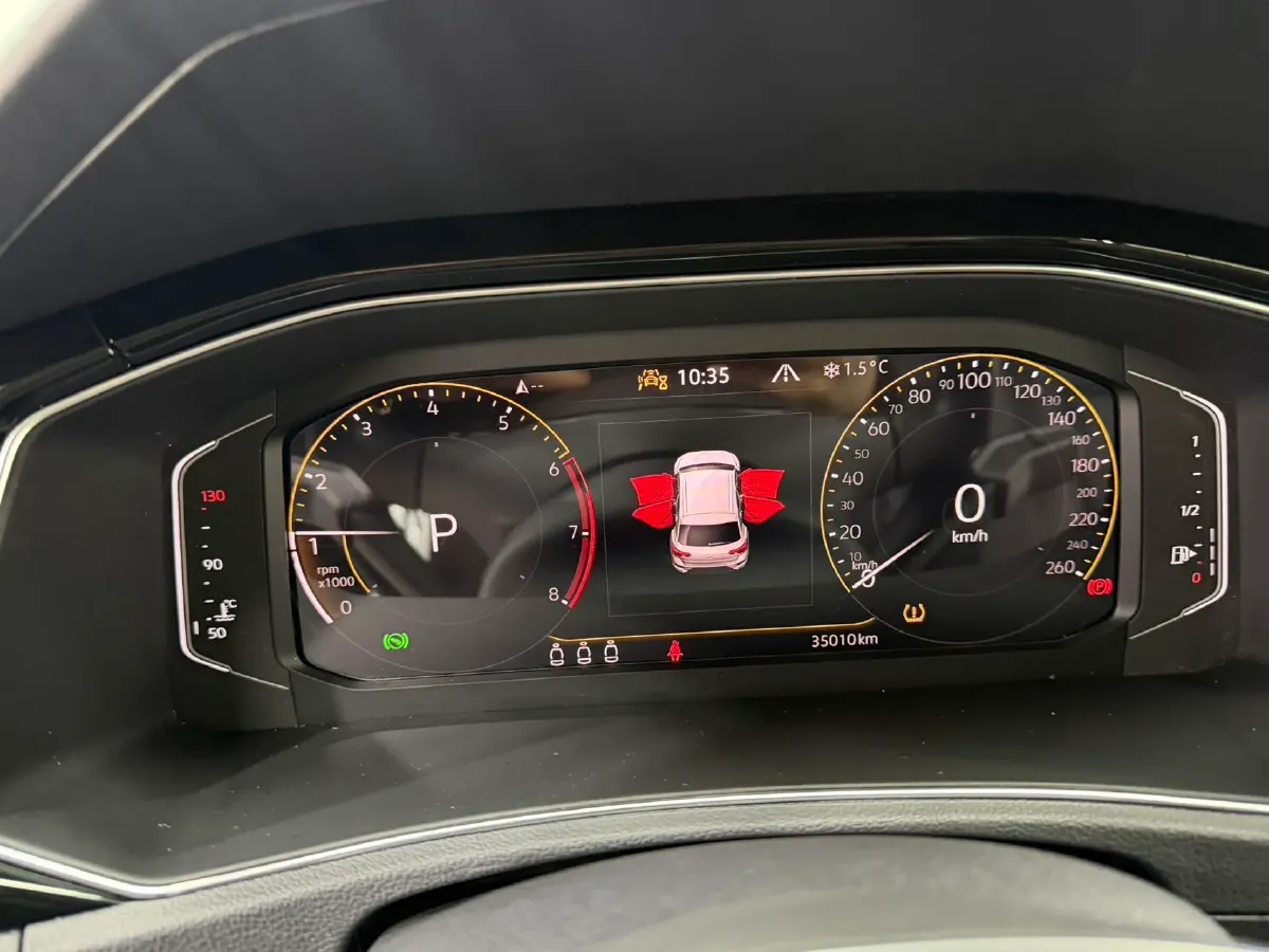 2022 Volkswagen T-Roc 1.4T 150HP L4 7DCT,autocango,china used car exporter,china ev exporter,chinese used car exporter,chinese used ev exporter