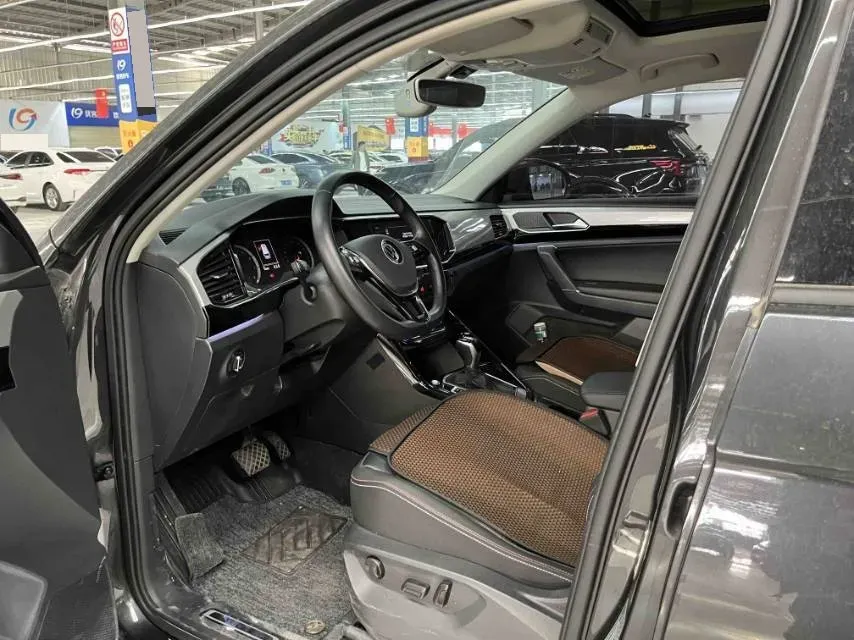 2021 Volkswagen Tayron 2.0T 186HP L4 7DCT,autocango,china used car exporter,china ev exporter,chinese used car exporter,chinese used ev exporter