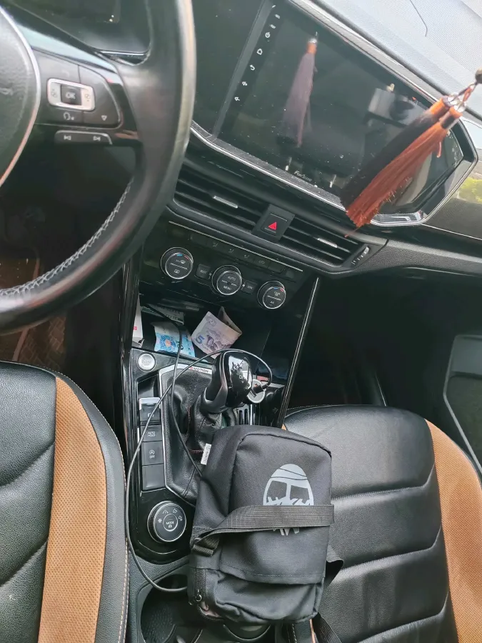 2019 MINI CLUBMAN 1.5T 102HP L3 6AT,autocango,china used car exporter,china ev exporter,chinese used car exporter,chinese used ev exporter