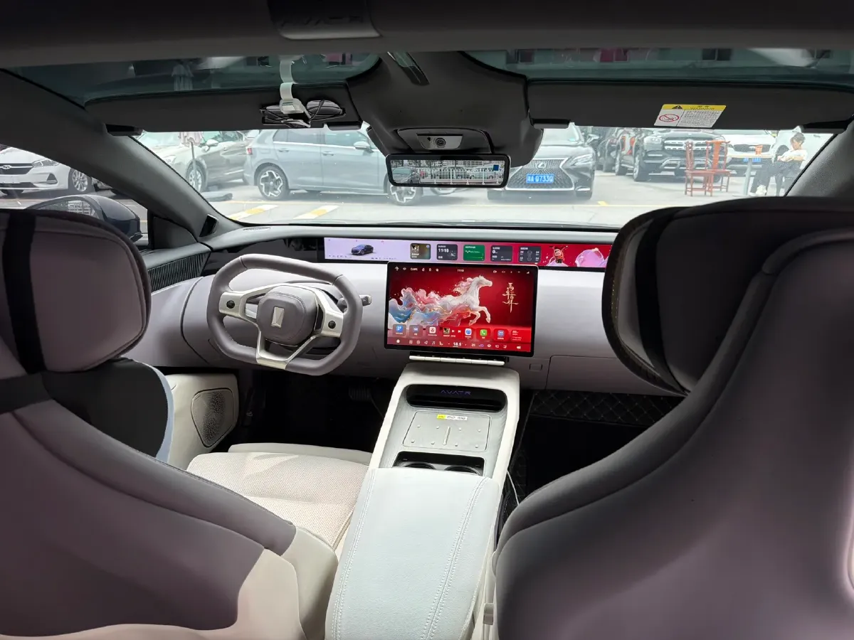 2025 Avatr 12 1.5T 156HP L4 REEV 39.05KWH,autocango,china used car exporter,china ev exporter,chinese used car exporter,chinese used ev exporter