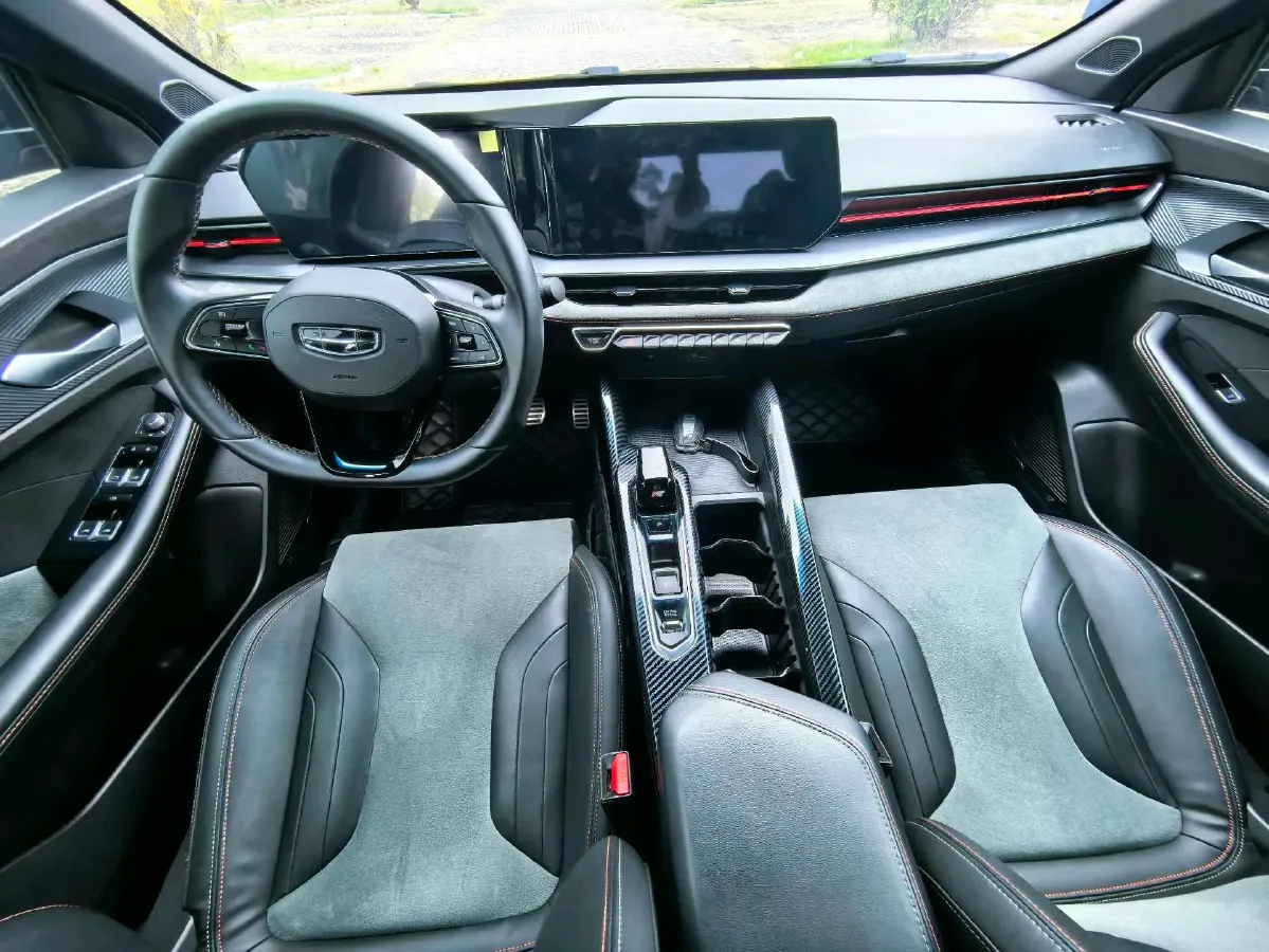 2022 Geely Binray 1.5T 181HP L4 7DCT,autocango,china used car exporter,china ev exporter,chinese used car exporter,chinese used ev exporter