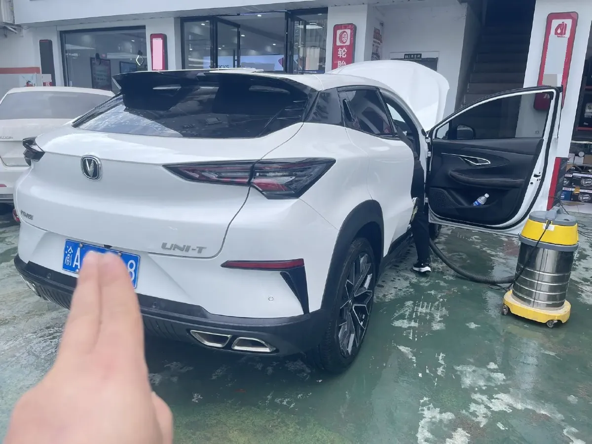 2022 ChangAn UNI-T 1.5T 188HP L4 7DCT,autocango,china used car exporter,china ev exporter,chinese used car exporter,chinese used ev exporter