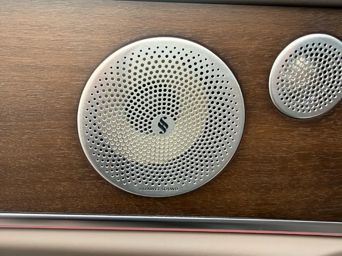 2024 HIMA AITO M9 1.5T 152HP L4 REEV 52KWH,autocango,china used car exporter,china ev exporter,chinese used car exporter,chinese used ev exporter