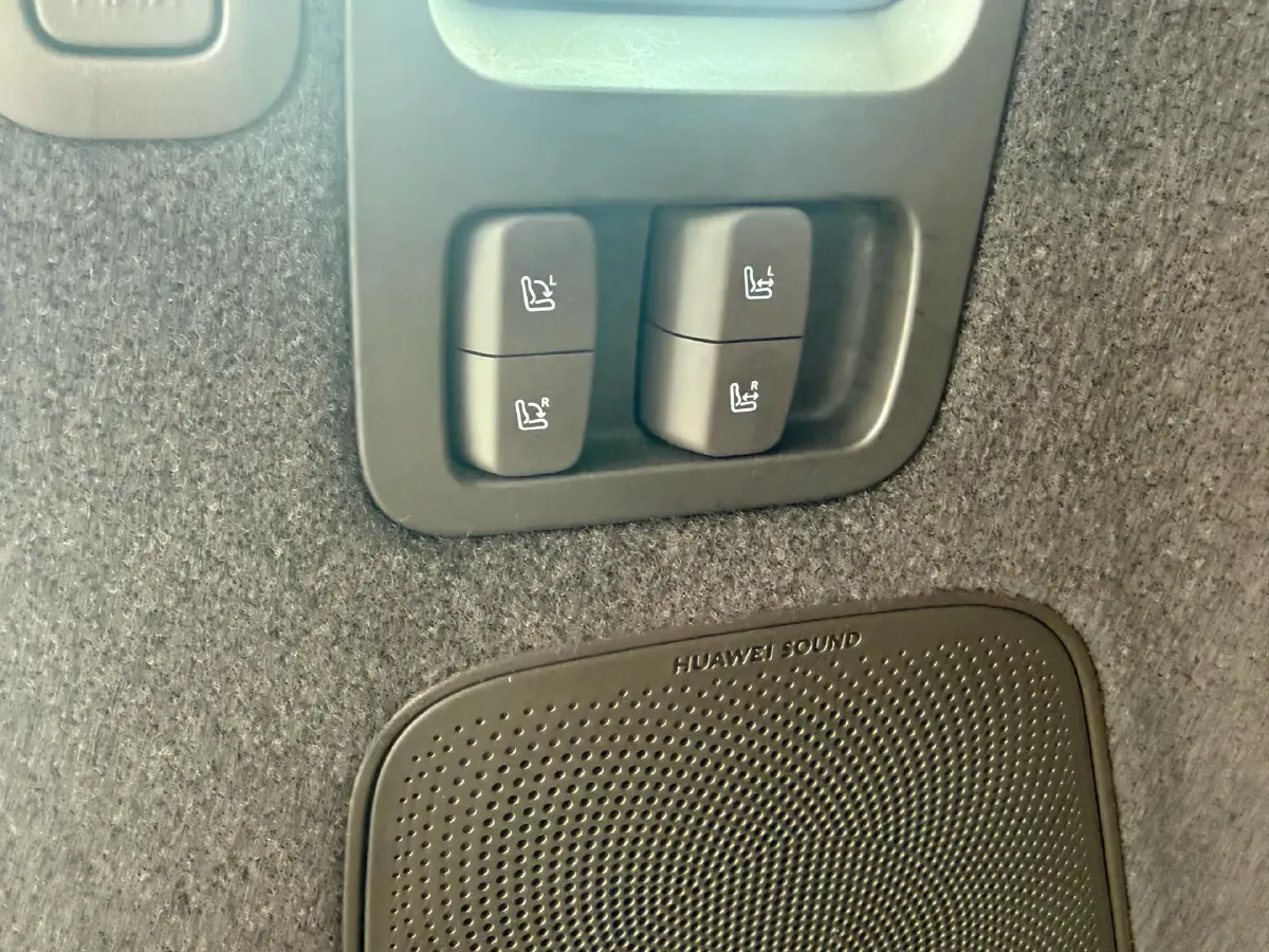 2024 HIMA AITO M9 1.5T 152HP L4 REEV 52KWH,autocango,china used car exporter,china ev exporter,chinese used car exporter,chinese used ev exporter