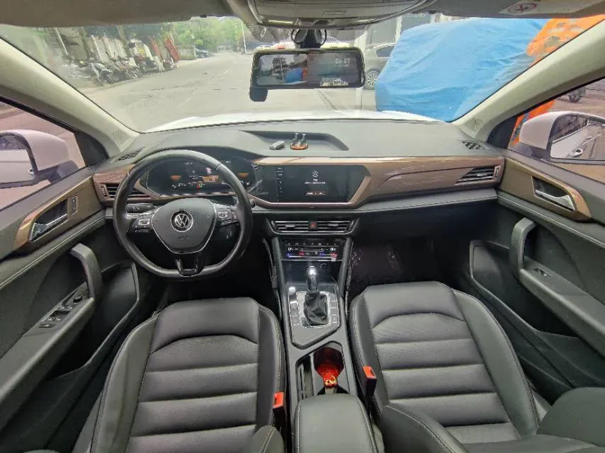 2021 Volkswagen Tharu 1.4T 150HP L4 7DCT,autocango,china used car exporter,china ev exporter,chinese used car exporter,chinese used ev exporter