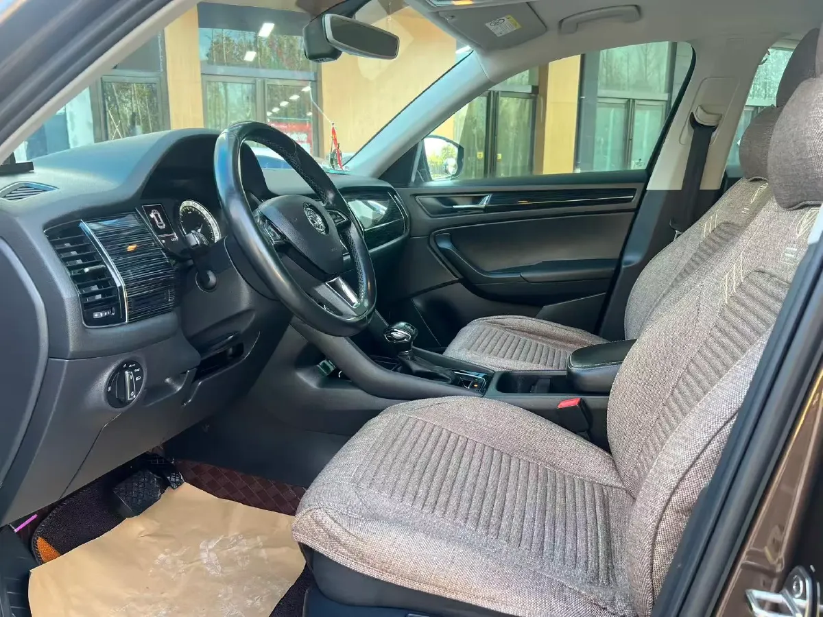 2017 Skoda Kodiak 1.8T 180HP L4 7DCT,autocango,china used car exporter,china ev exporter,chinese used car exporter,chinese used ev exporter