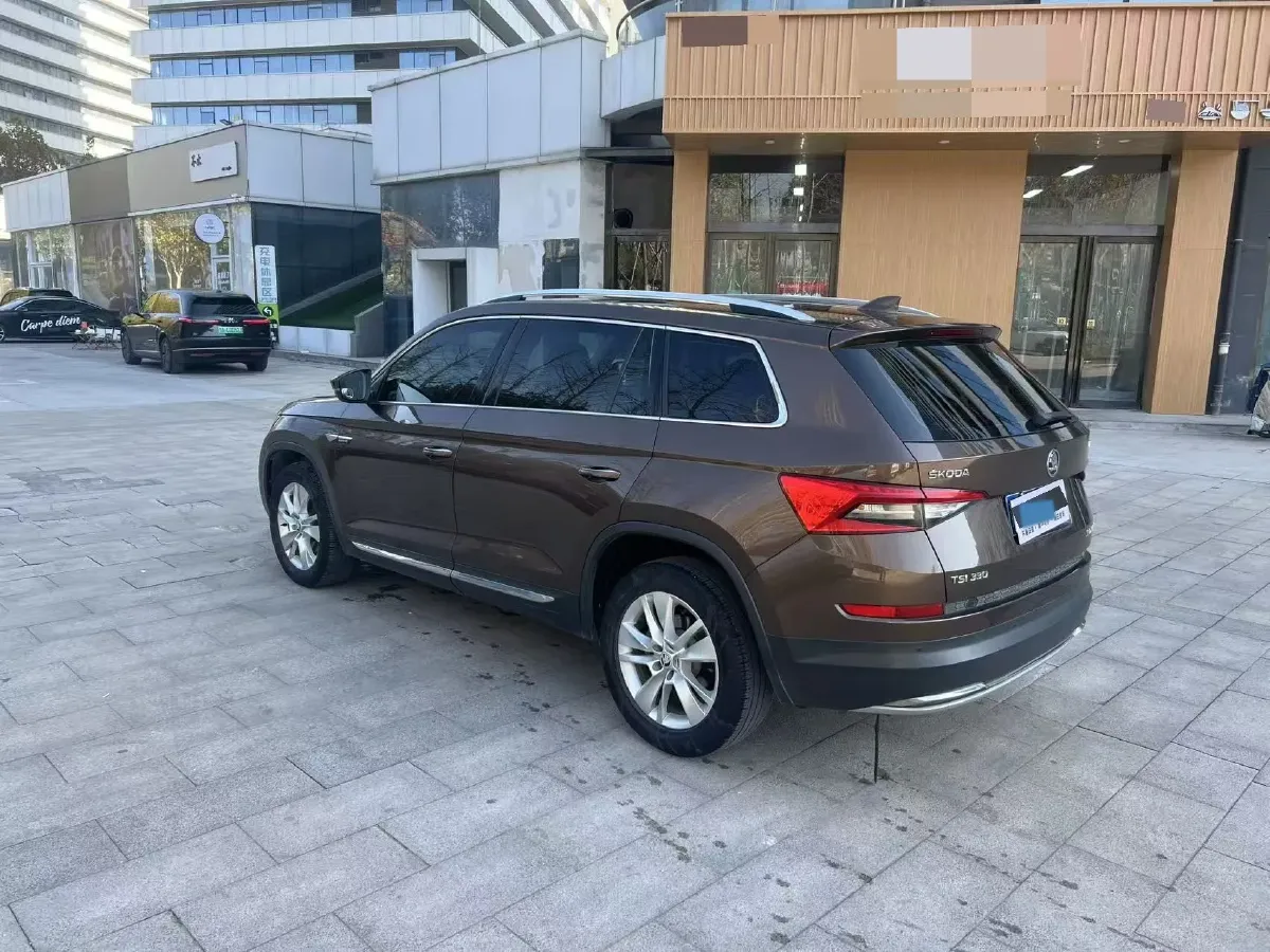 2017 Skoda Kodiak 1.8T 180HP L4 7DCT,autocango,china used car exporter,china ev exporter,chinese used car exporter,chinese used ev exporter