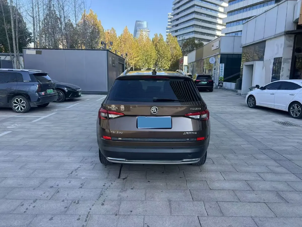 2017 Skoda Kodiak 1.8T 180HP L4 7DCT,autocango,china used car exporter,china ev exporter,chinese used car exporter,chinese used ev exporter