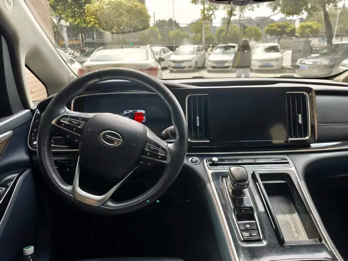 2021 GAC Trumpchi M8 2.0T 252HP L4 8AT,autocango,china used car exporter,china ev exporter,chinese used car exporter,chinese used ev exporter