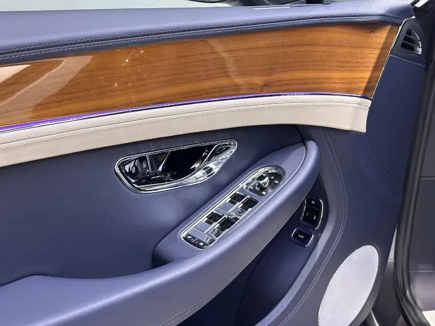 2021 Bentley Continental 6.0T 635HP W12 8DCT,autocango,china used car exporter,china ev exporter,chinese used car exporter,chinese used ev exporter