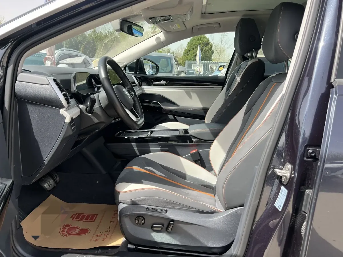 2022 Toyota Crown Kluger 2.5L 192HP L4 E-CVT Hybrid,autocango,china used car exporter,china ev exporter,chinese used car exporter,chinese used ev exporter