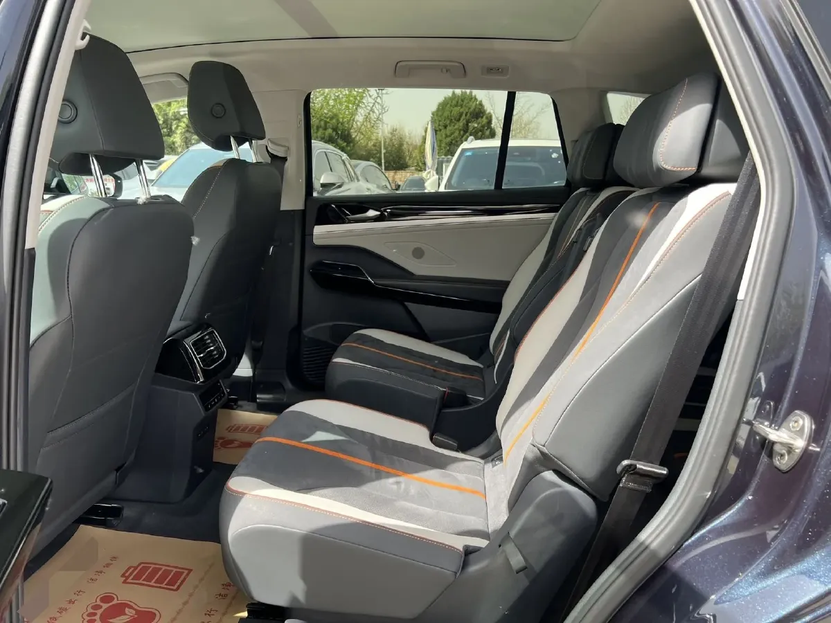 2022 Toyota Crown Kluger 2.5L 192HP L4 E-CVT Hybrid,autocango,china used car exporter,china ev exporter,chinese used car exporter,chinese used ev exporter