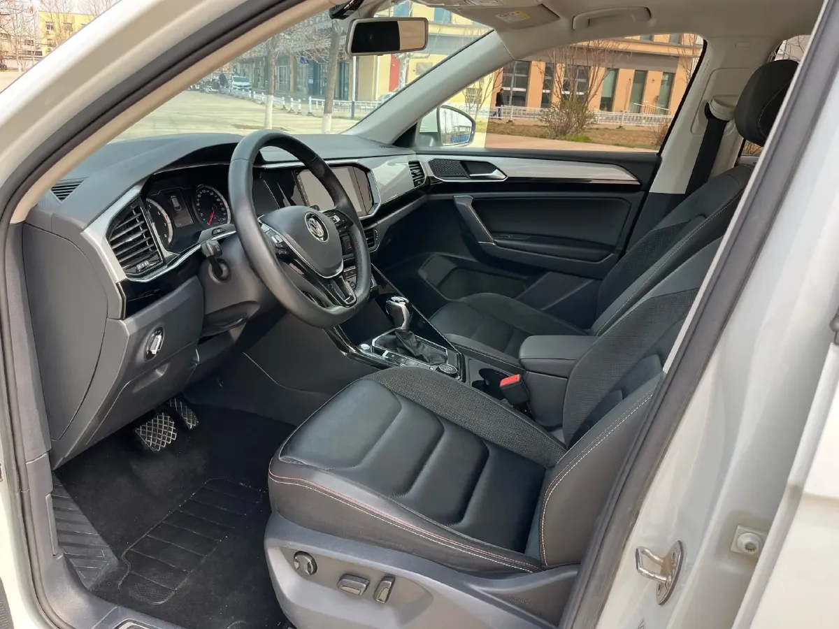 2019 Volkswagen Tayron 2.0T 186HP L4 7DCT,autocango,china used car exporter,china ev exporter,chinese used car exporter,chinese used ev exporter