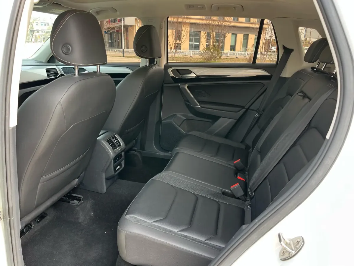 2019 Volkswagen Tayron 2.0T 186HP L4 7DCT,autocango,china used car exporter,china ev exporter,chinese used car exporter,chinese used ev exporter