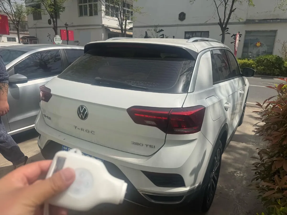 2022 Volkswagen T-Roc 1.4T 150HP L4 7DCT,autocango,china used car exporter,china ev exporter,chinese used car exporter,chinese used ev exporter