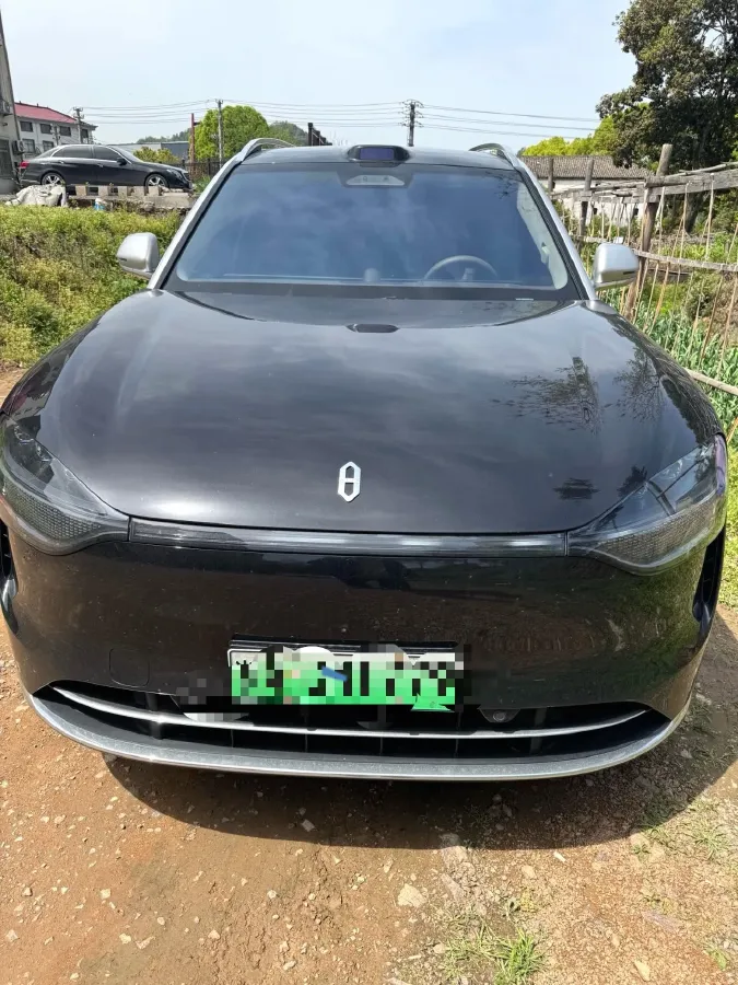 2025 AITO AITO M9 REEV 160HP REEV 52KWH,autocango,china used car exporter,china ev exporter,chinese used car exporter,chinese used ev exporter