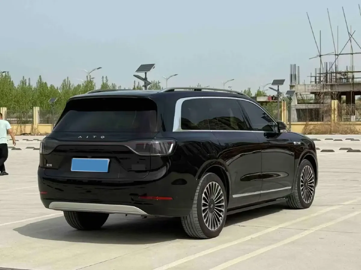 2024 AITO AITO M9 1.5T 152HP L4 REEV 42KWH,autocango,china used car exporter,china ev exporter,chinese used car exporter,chinese used ev exporter