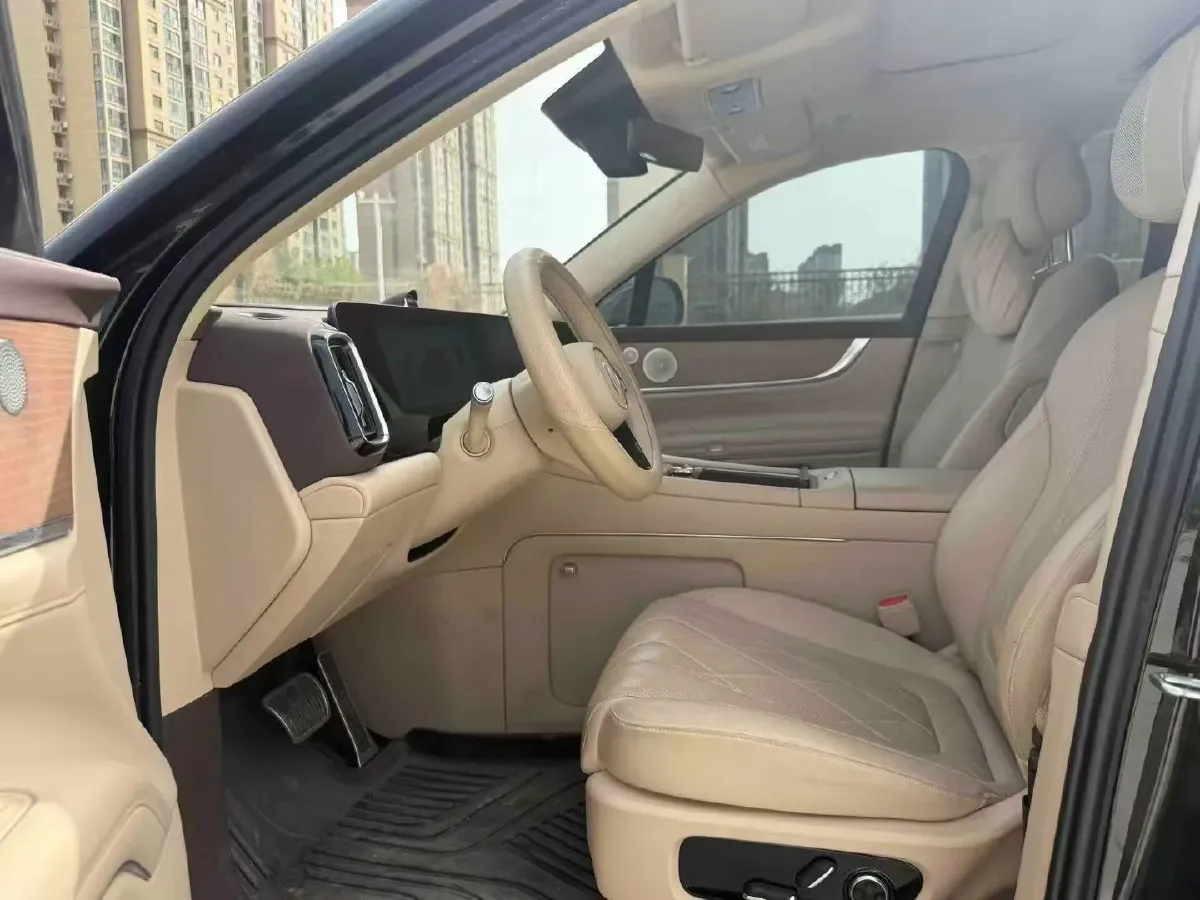 2024 AITO AITO M9 1.5T 152HP L4 REEV 42KWH,autocango,china used car exporter,china ev exporter,chinese used car exporter,chinese used ev exporter