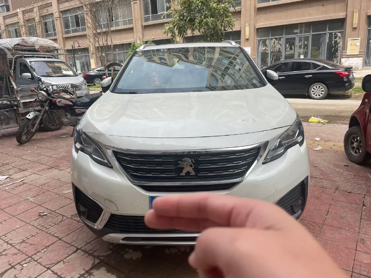 2019 Peugeot 5008 1.8T 204HP L4 6AT,autocango,china used car exporter,china ev exporter,chinese used car exporter,chinese used ev exporter