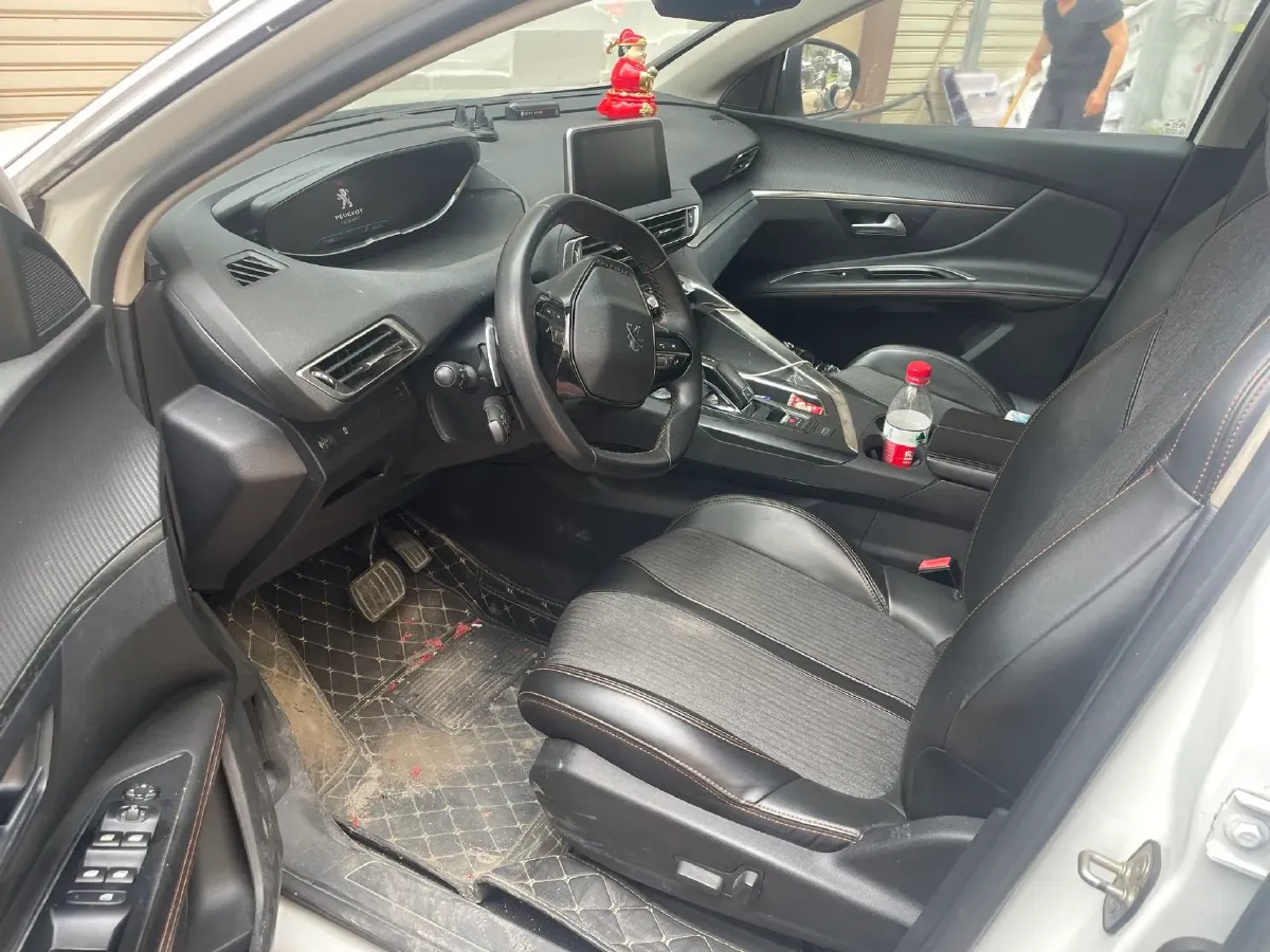 2019 Peugeot 5008 1.8T 204HP L4 6AT,autocango,china used car exporter,china ev exporter,chinese used car exporter,chinese used ev exporter