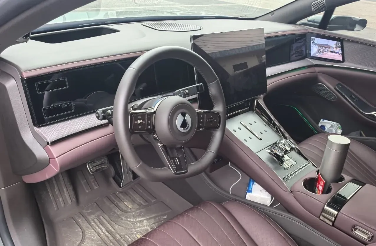 2024 Denza DenzaZ9GT 2.0T 207HP L4 E-CVT PHEV 38.5KWH,autocango,china used car exporter,china ev exporter,chinese used car exporter,chinese used ev exporter