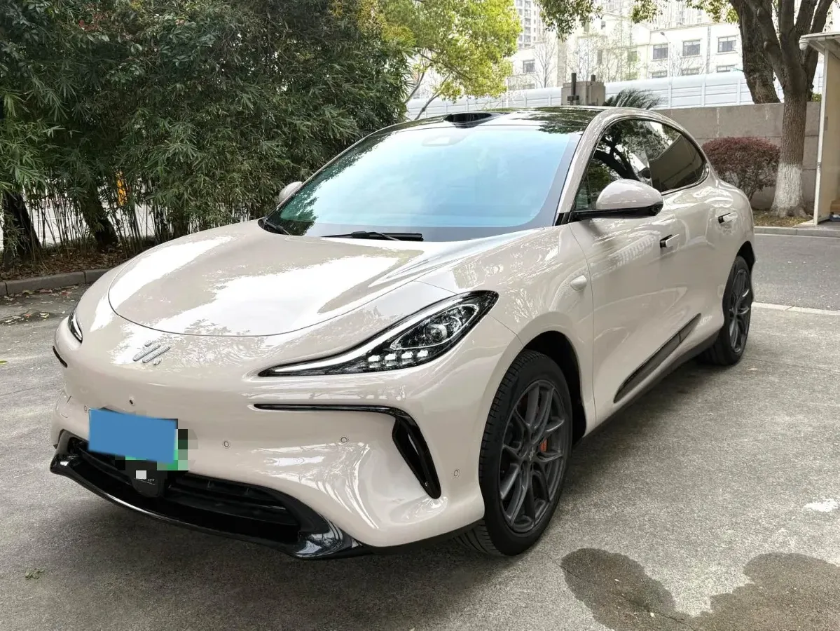 2023 IM LS6 BEV 71KWH,autocango,china used car exporter,china ev exporter,chinese used car exporter,chinese used ev exporter