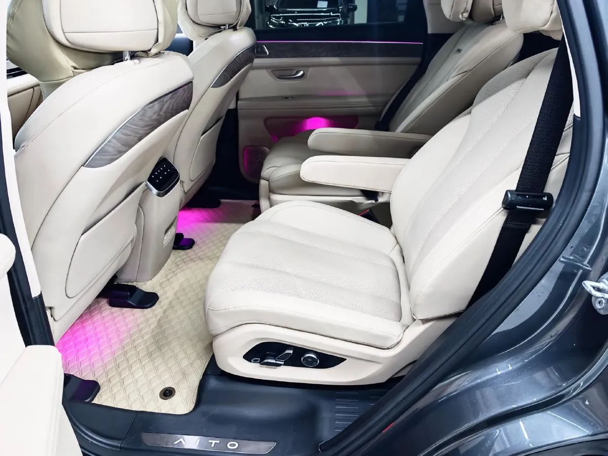 2022 Infiniti Q50L 2.0T 211HP L4 7AT,autocango,china used car exporter,china ev exporter,chinese used car exporter,chinese used ev exporter