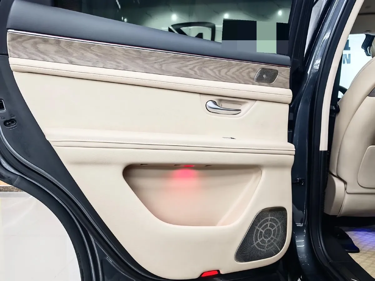 2022 Infiniti Q50L 2.0T 211HP L4 7AT,autocango,china used car exporter,china ev exporter,chinese used car exporter,chinese used ev exporter