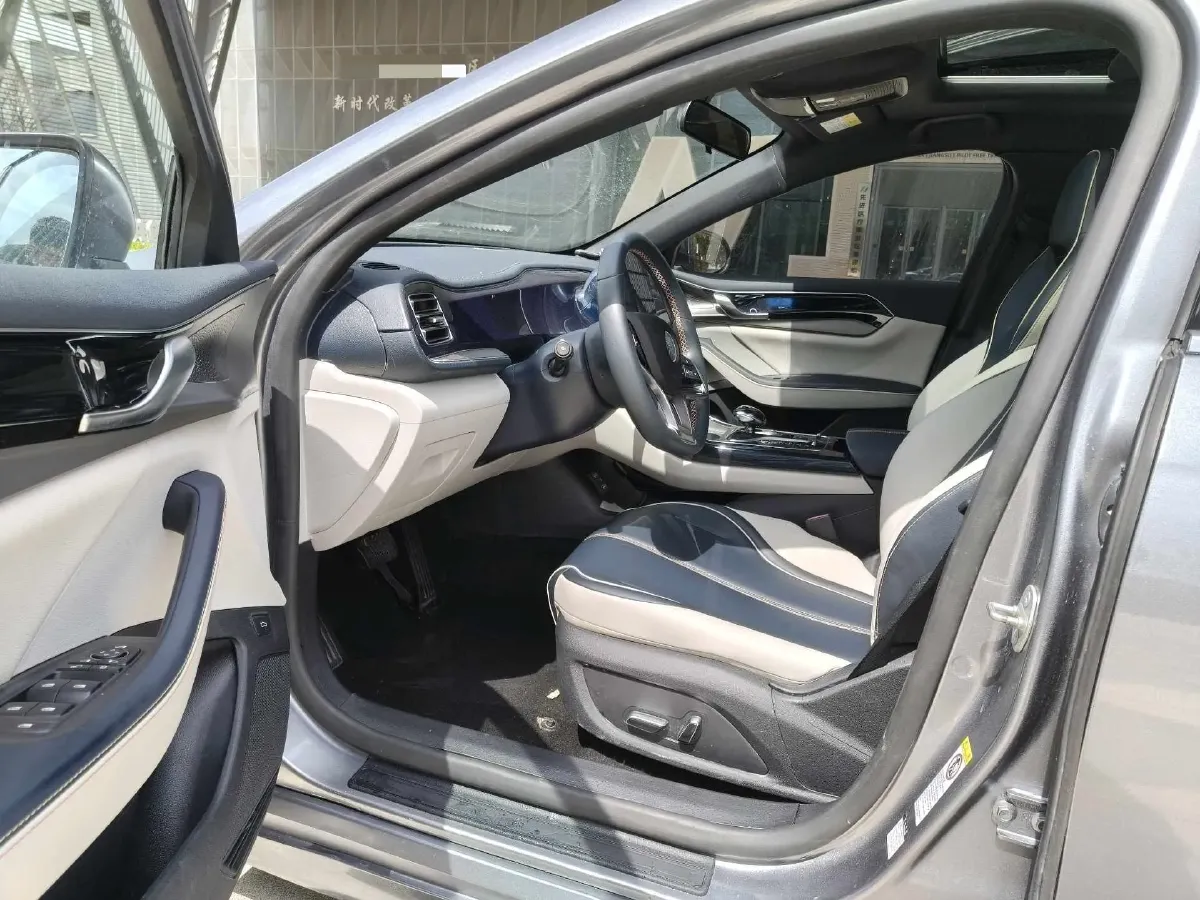 2021 MAXUS G50 1.5T 169HP L4 7DCT,autocango,china used car exporter,china ev exporter,chinese used car exporter,chinese used ev exporter