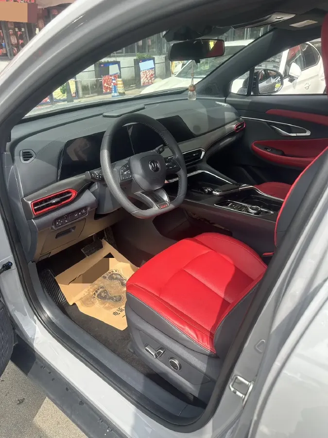 2020 ChangAn UNI-T 1.5T 180HP L4 7DCT,autocango,china used car exporter,china ev exporter,chinese used car exporter,chinese used ev exporter