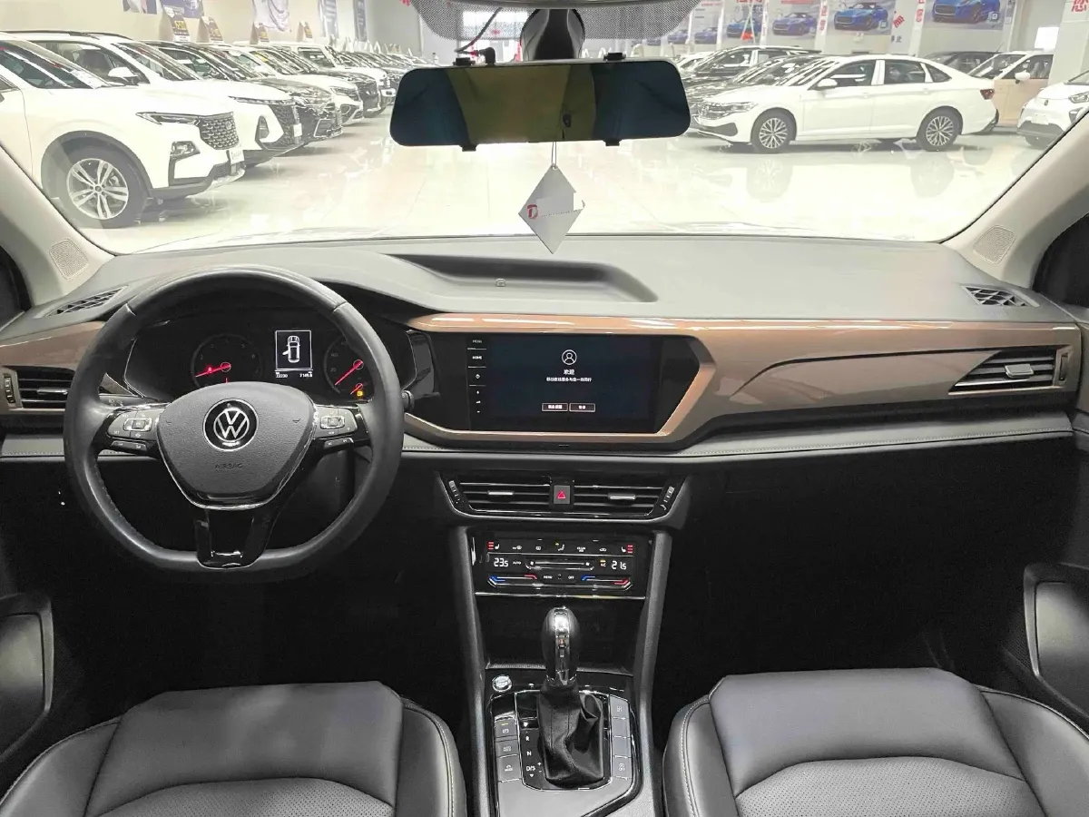 2021 Volkswagen Tharu 1.4T 150HP L4 7DCT,autocango,china used car exporter,china ev exporter,chinese used car exporter,chinese used ev exporter