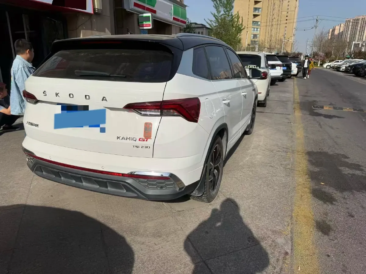 2020 Skoda Karoq 1.4T 150HP L4 7DCT,autocango,china used car exporter,china ev exporter,chinese used car exporter,chinese used ev exporter