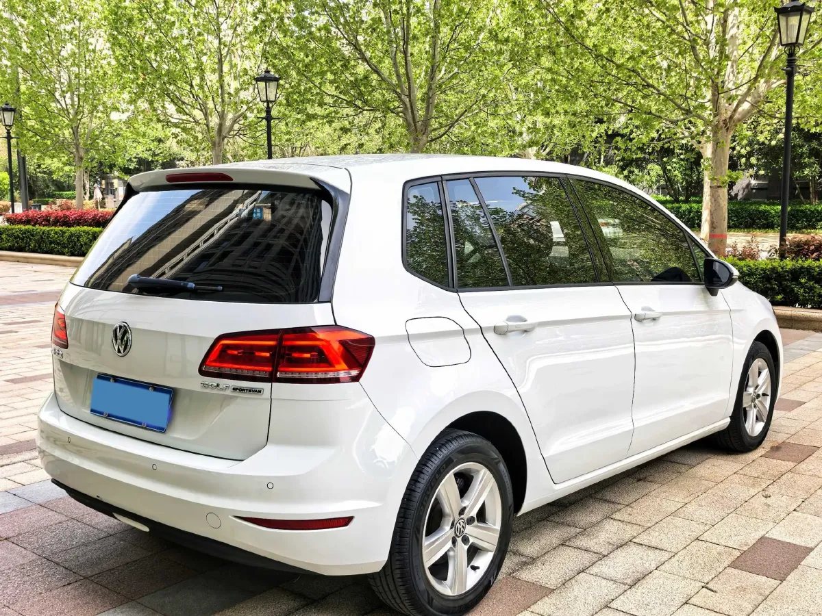 2018 Volkswagen Golf Sportsvan 1.6L 110HP L4 6AT,autocango,china used car exporter,china ev exporter,chinese used car exporter,chinese used ev exporter