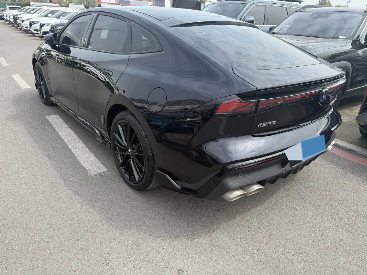 2023 ChangAn UNI-V 1.5T 188HP L4 7DCT,autocango,china used car exporter,china ev exporter,chinese used car exporter,chinese used ev exporter