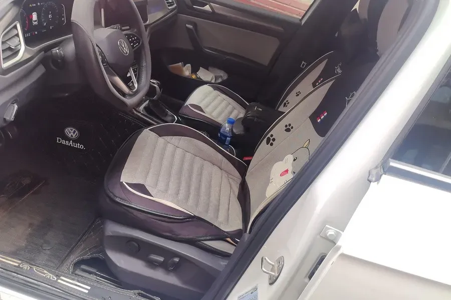 2023 Volkswagen T-Roc 1.5T 160HP L4 7DCT,autocango,china used car exporter,china ev exporter,chinese used car exporter,chinese used ev exporter